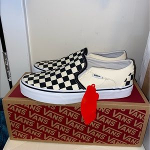 BRAND NEW!! Black and White Checkered Vans Women Size 7 Mens 5.5